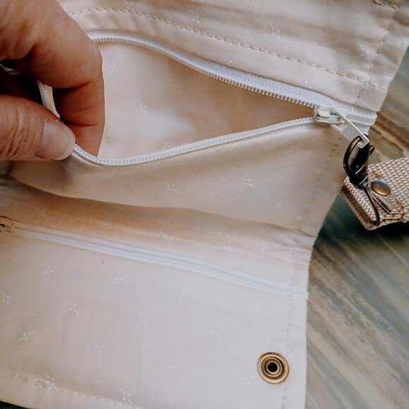 New Clutch Wristlet Wallet Owl family Nature Ivory Brown Snap Trifold Zip Pouch - Picture 5 of 5